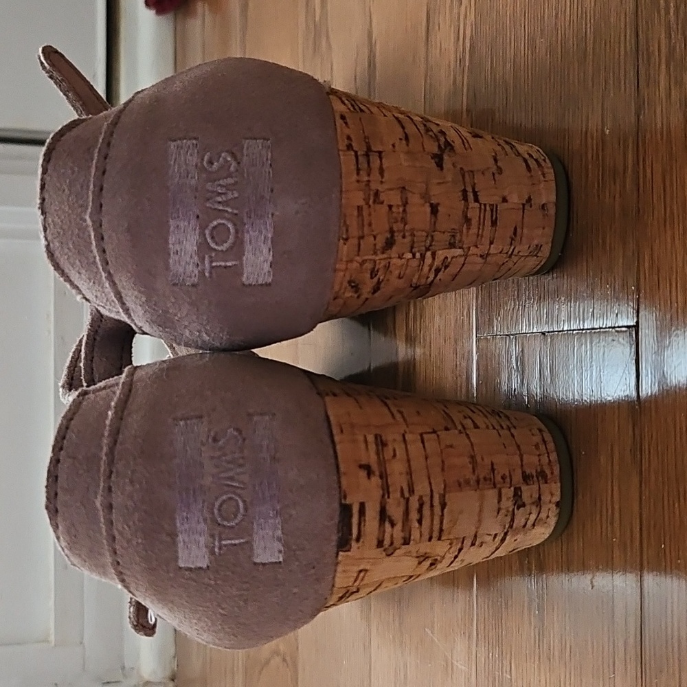 🎉HP🎉 Toms Platform Wedges - Picture 5 of 7